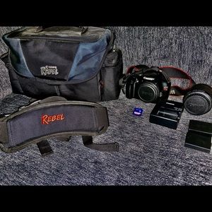 Canon Rebel T3 DSLR